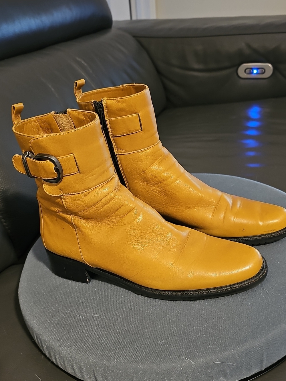 Sesto Meucci Italian Mustard Yellow Leather Buckle Ankle Boots Womens Size 7.5 N